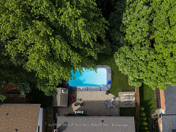 3rd image of 853 Kowal Dr
