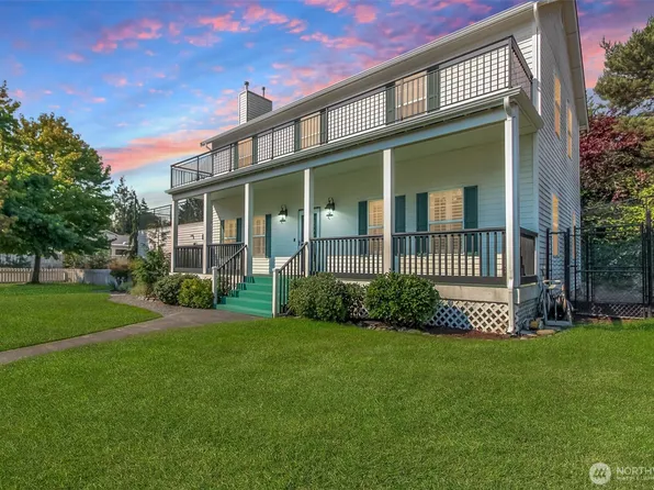 719 Mana Wana Place NE, Tacoma, WA 98422