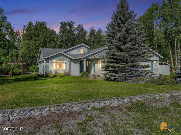 2064 N Tabasco Cat Dr, Palmer, AK 99645