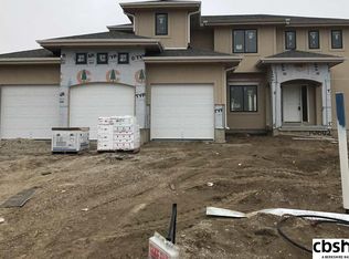 10602 S 188th St, Gretna, NE 68028