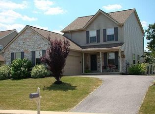 684 Blossom Hill Ln, Dallastown, PA 17313