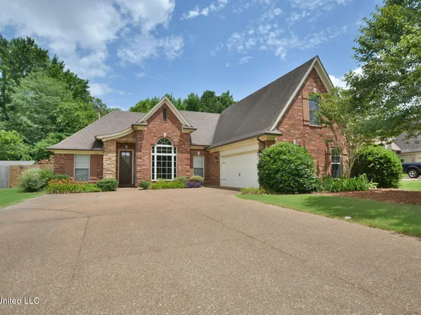 5088 Garner Ln, Southaven, MS 38672