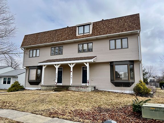 2nd image of 3202 Chatham Dr