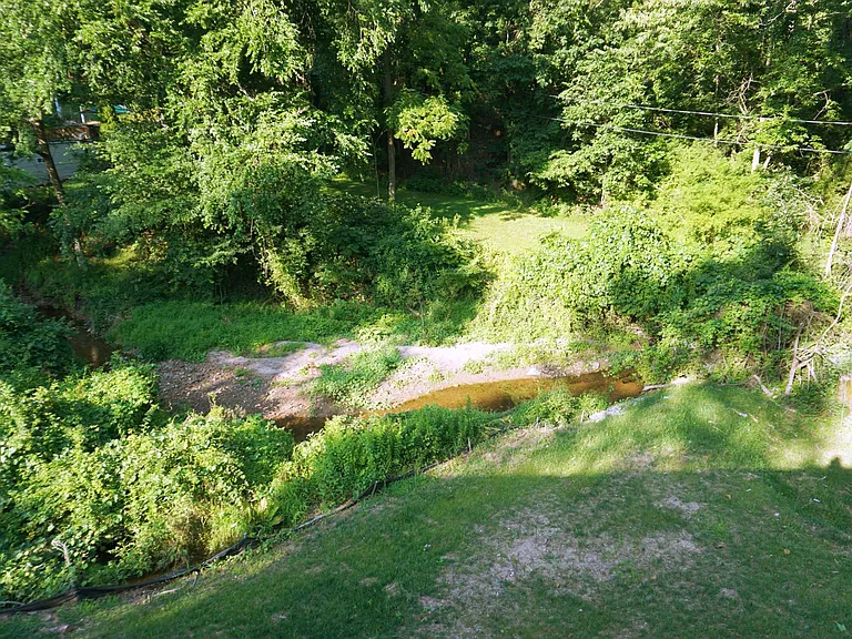 1091 Rolling Hills Rd — Photo 4