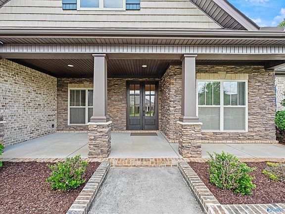 2nd image of 128 Sage Oak Ln