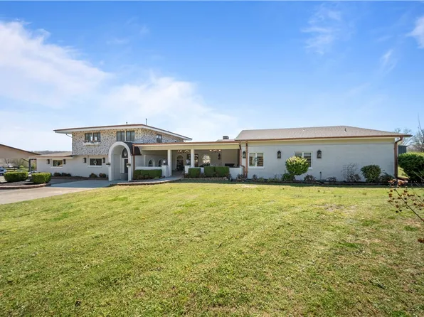 573 Reed Valley Rd, Fayetteville, AR 72704