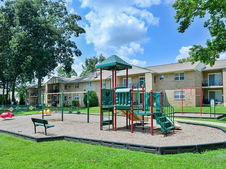 Moorestowne Woods Apartment Homes — Photo 17