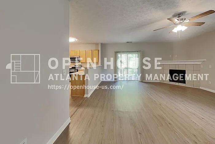 4 bed, 2.5 bath, 3161 sqft, $2,675 — Photo 3