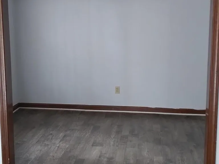 6851 Myra Ln — Photo 2