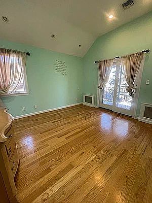 3rd image of 3-35 147th Pl #3