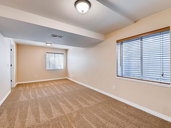5th image of 7830 Curlew Ct