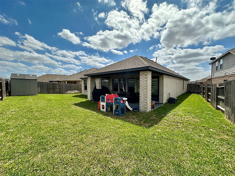 19218 Jenny Creek Ct — Photo 16