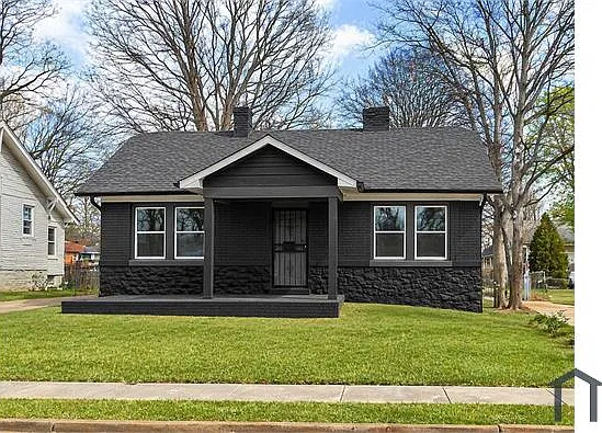 4 bed, 1500 sqft, $1,550 — Photo 1