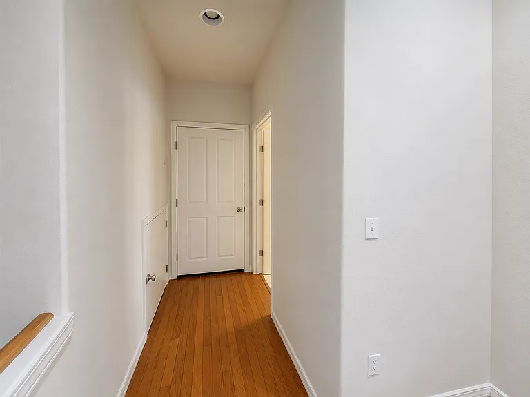 2228 SE Decade Ct — Photo 15