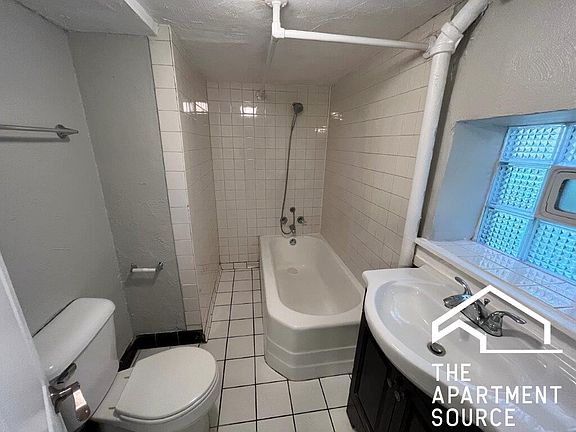 5th image of 2229 N Harlem Ave #B