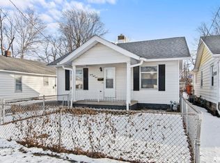 2812 S 12th St, Springfield, IL 62703