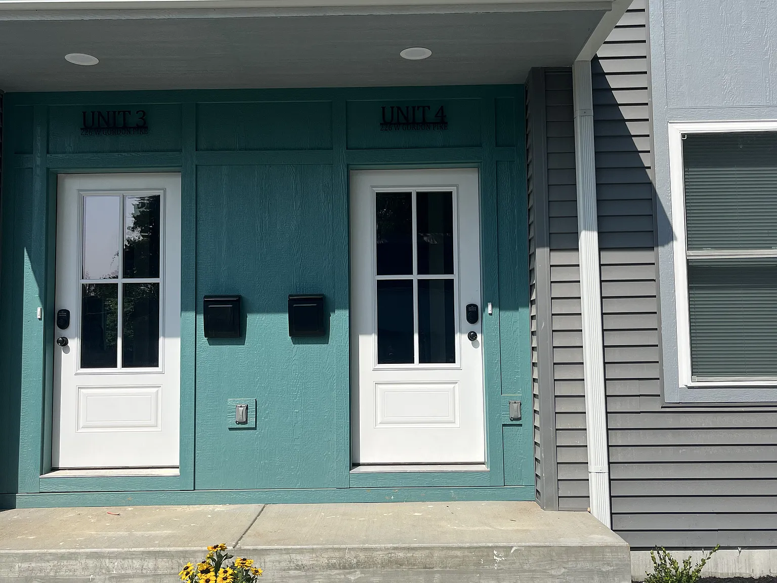 2 bed, 2.5 bath, 1200 sqft, $1,600 — Photo 3