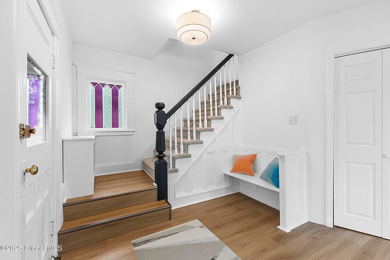 4th image of 2321 1st Avenue