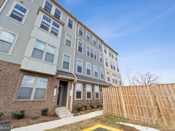 614A Percy Pl, Manassas, VA 20111