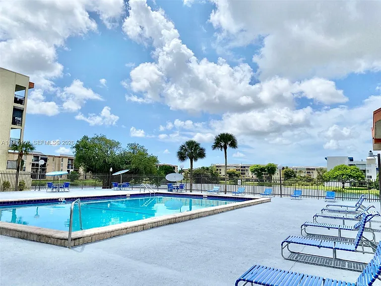 8897 Fontainebleau Blvd #303 — Photo 19