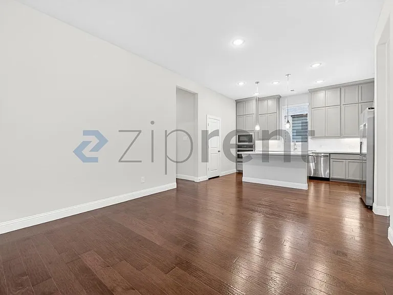 8451 Bronzegate Trl — Photo 12