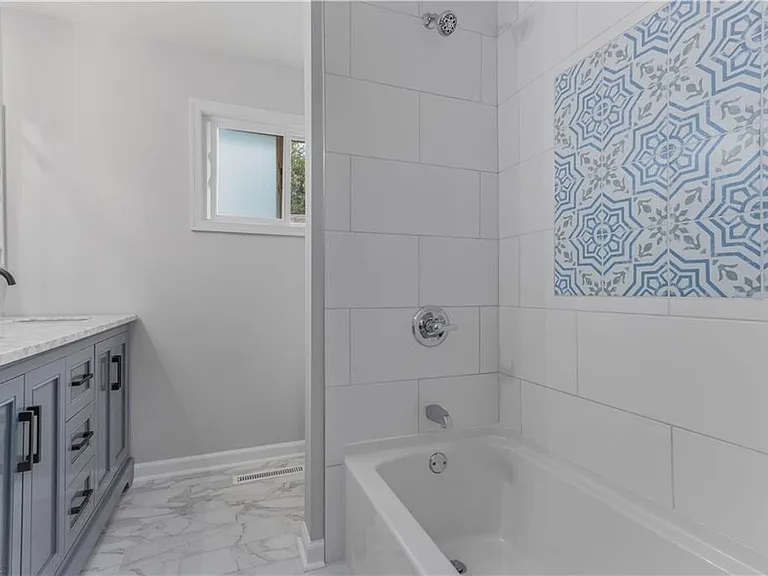 625 Kenneth Rd — Photo 28