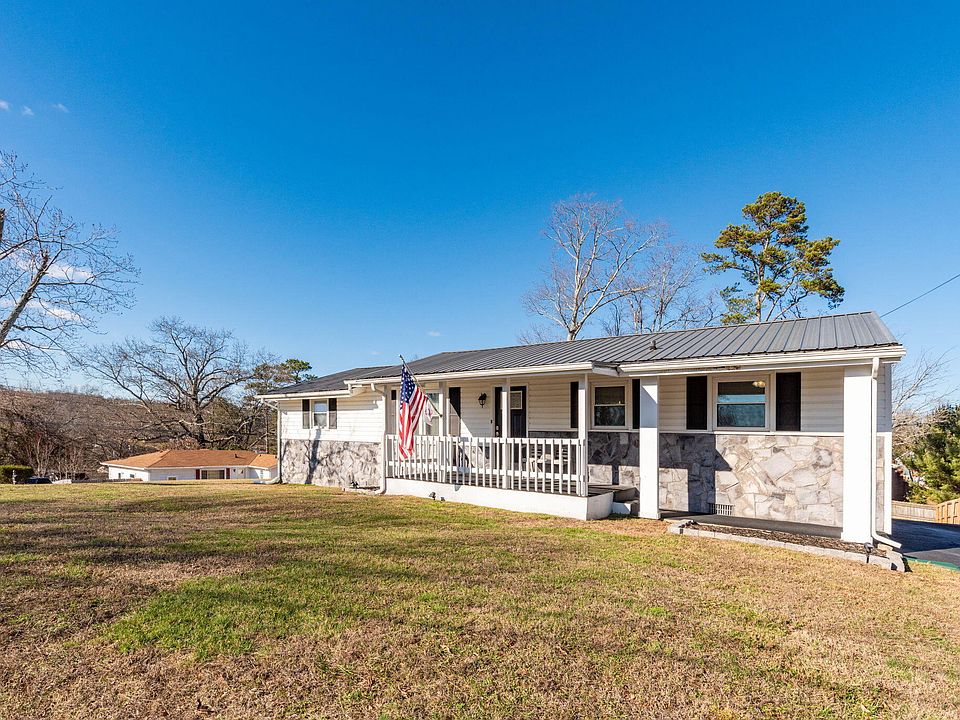 1st image of 3840 Altamira Dr