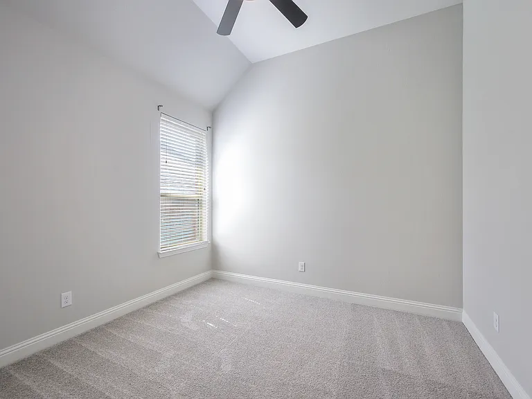 9724 Excursion Dr — Photo 17