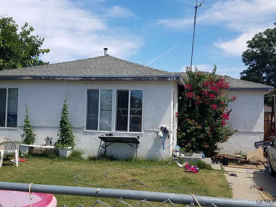 2nd image of 628 Edwin Dr