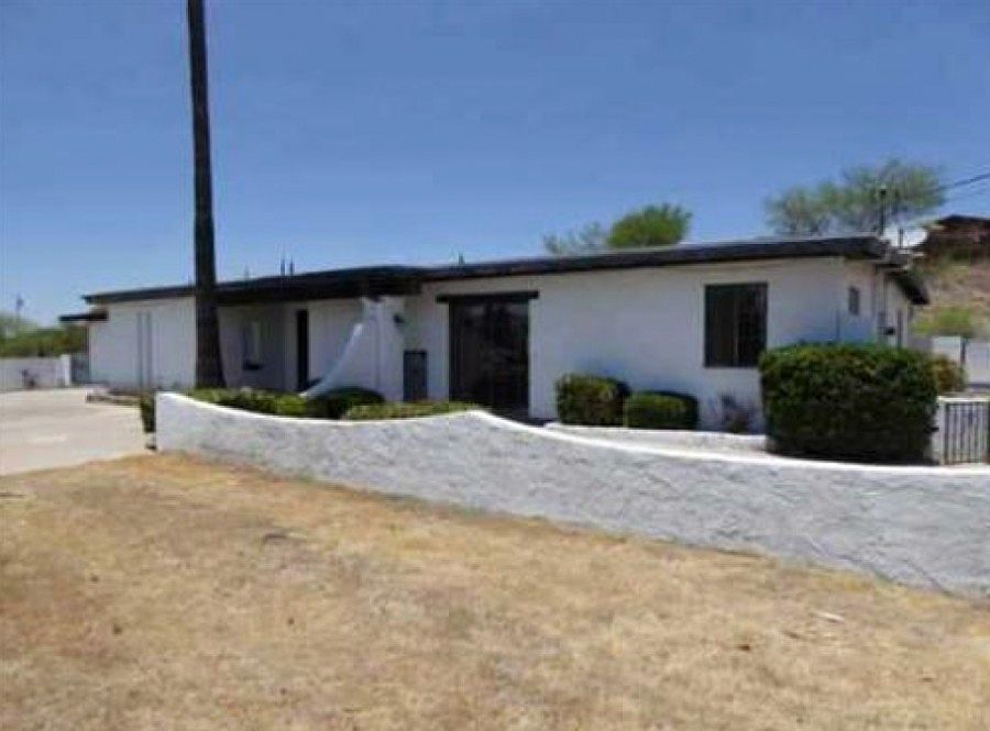 1st image of 1261 E Live Oak Dr