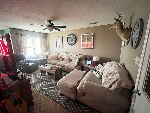 2nd image of 561 Fernwood Dr