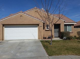 545 Cobb Rd, Lancaster, CA 93535