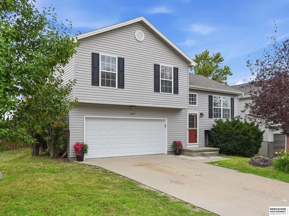 15301 Davidson St, Bennington, NE 68007