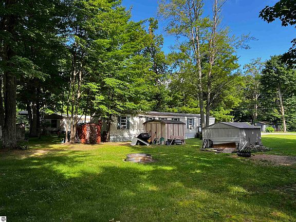 4th image of 4343 Sugar Maple Dr