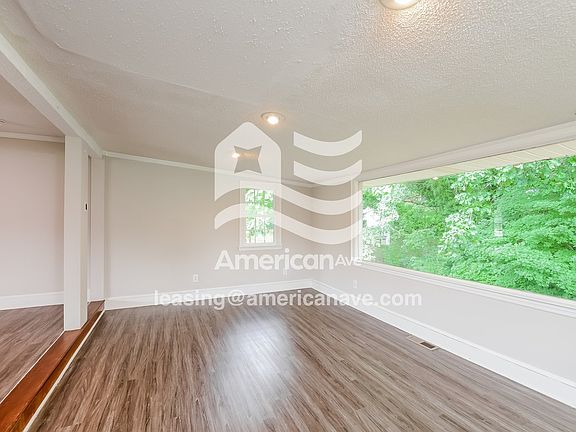 78867_004_wm_-_living_room_13123382.jpg