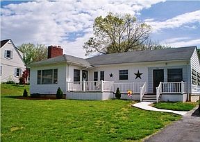 1st image of 1124 Wilson Ave