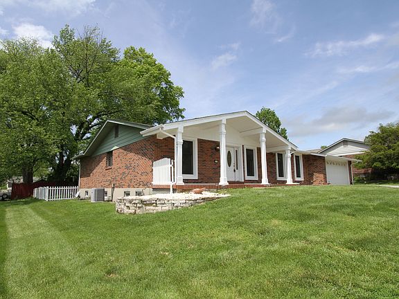 3rd image of 311 Shady Meadows Dr