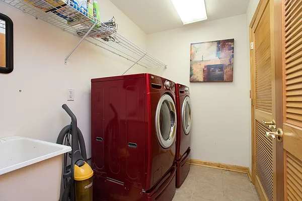 Sold by Nestseekers | media 20