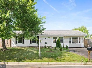 501 E Poplar Rd, Sterling, VA 20164