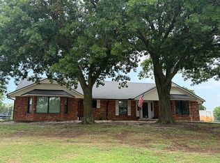 1600 16th St, Prague, OK 74864