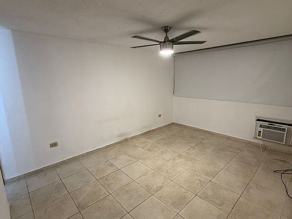2nd image of 200 Calle Alcala #1802B