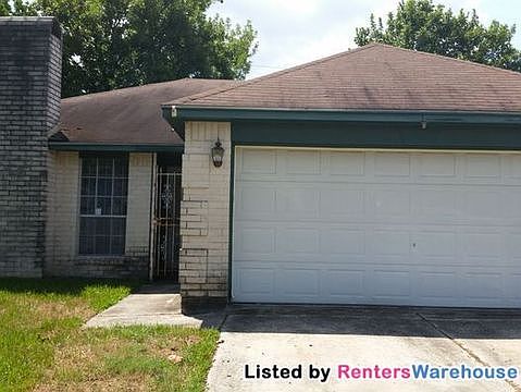 2nd image of 14715 Carriage Park Dr