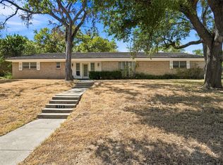113 Wildwood Ct, Azle, TX 76020