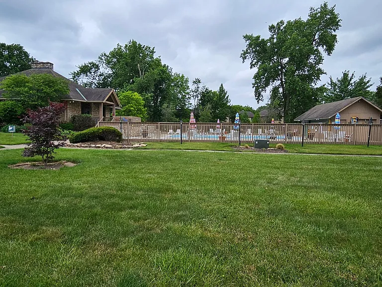Community pool