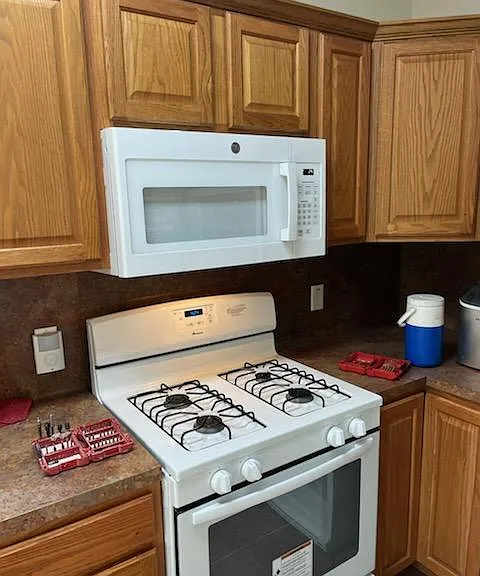 1604 Singleton Ave #B — Photo 10