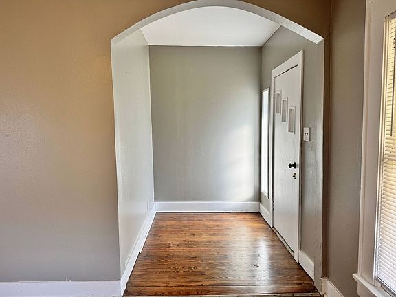 2nd image of 3102 Cumberland Ave