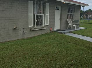319 Seminole Ct, Pahokee, FL 33476