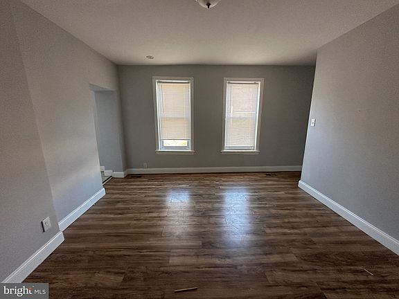 5th image of 6120 N Beechwood St