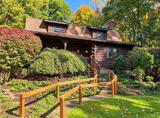 8675 Pierce Rd, Garrettsville, OH 44231