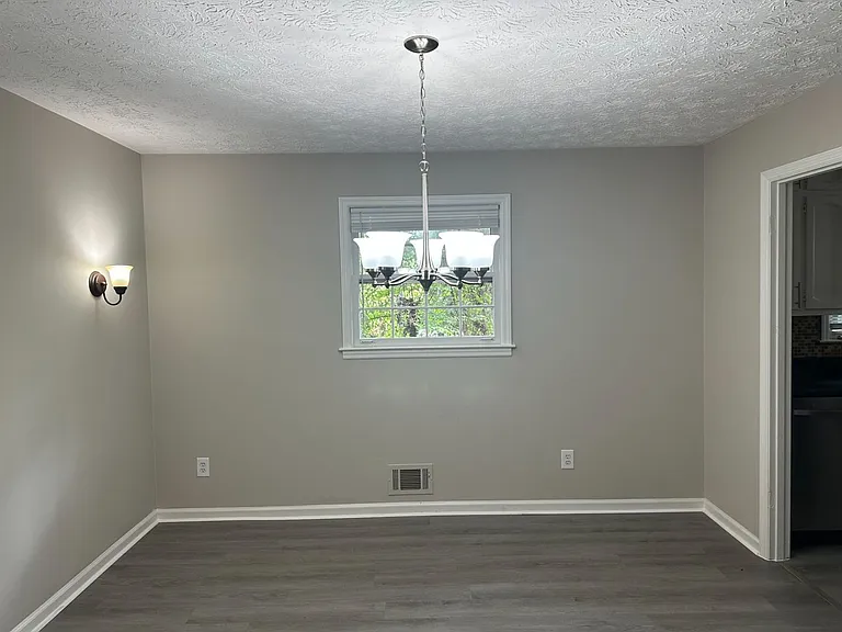 872 Holly Hedge Rd — Photo 4
